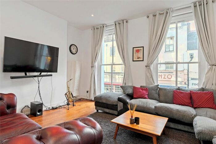 2 Bedroom Flat To Rent In Exmouth Market, London EC1R