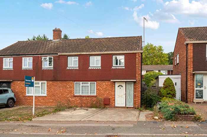 3 Bedroom Semi Detached House For Sale In Cabell Road, Guildford, Surrey, GU2