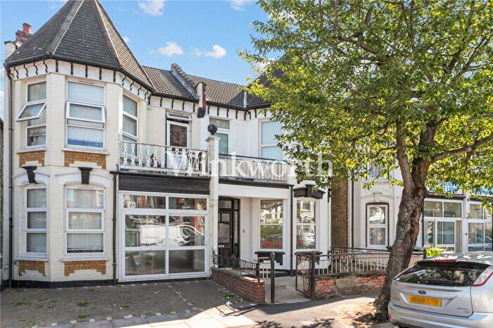 Studio To Rent In Sylvan Avenue, London, N22