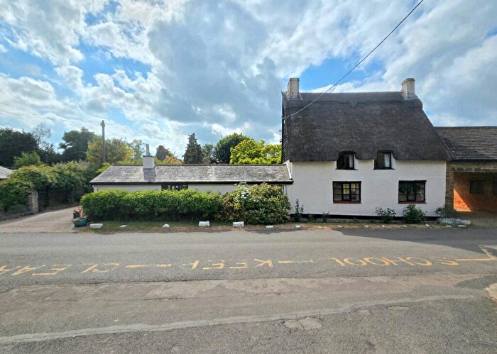 3 Bedroom Cottage For Sale In Manor Road, Kilsby, Rugby, Northamptonshire, CV23