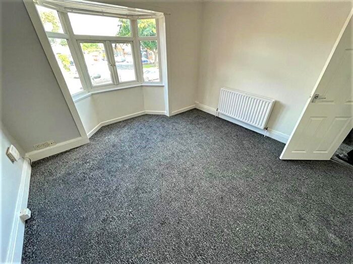 1 Bedroom Flat To Rent In Wold Road, Hull, HU5