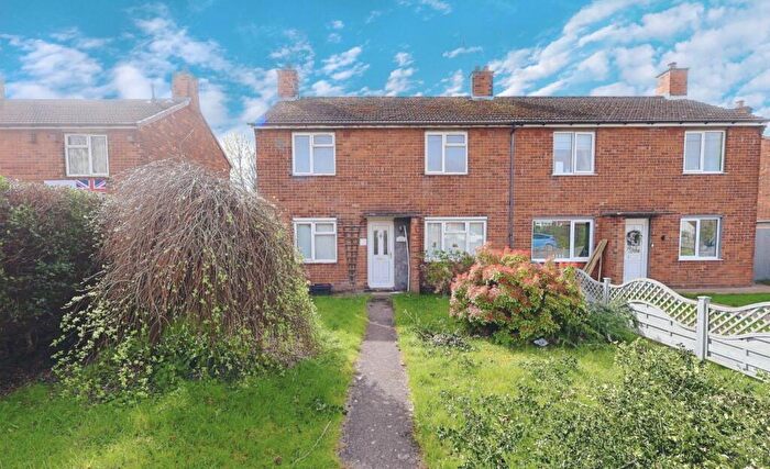 3 Bedroom Semi Detached House For Sale In Smithy Lane, Wrexham, LL12