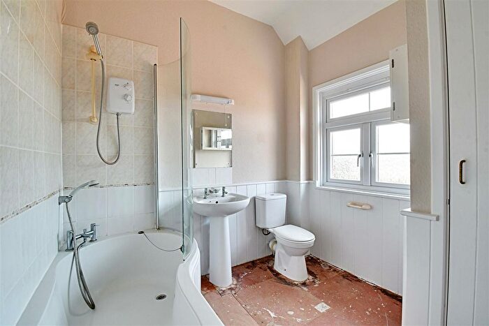 3 Bedroom End Of Terrace House For Sale In Clements Cottage, Brickendon Lane, Brickendon, SG13