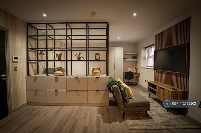 Studio To Rent In Tankerville Place, Newcastle Upon Tyne, NE2