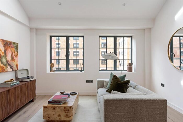 Studio For Sale In The Threadworks, Hollybush Gardens, Bethnal Green, E2