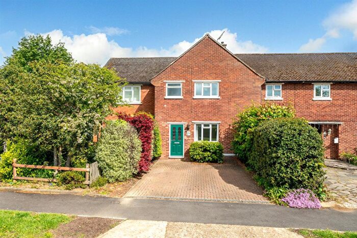 3 Bedroom Terraced House For Sale In Carnegie Road, St.Albans, AL3