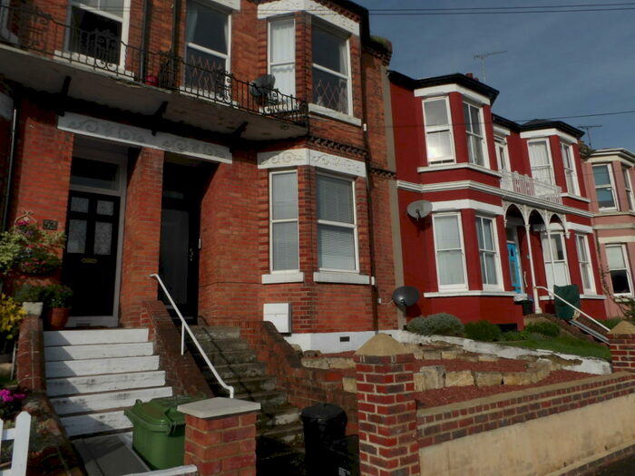 2 Bedroom Flat To Rent In Fort Road, BN9