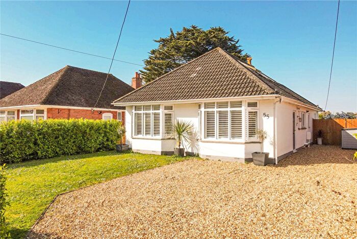 4 Bedroom Bungalow For Sale In Kennard Road, New Milton, Hampshire, BH25