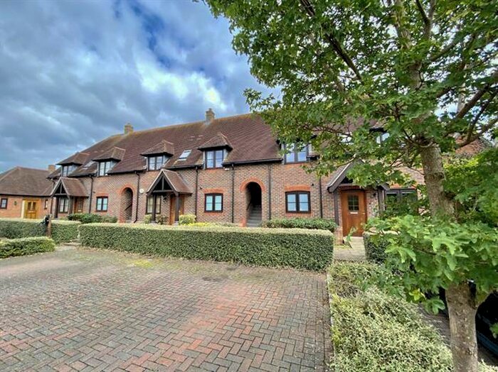 2 Bedroom Apartment To Rent In Summer Close, Byfleet, West Byfleet, KT14