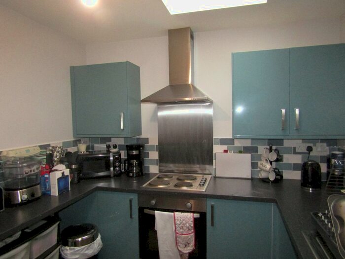 1 Bedroom Flat To Rent In West Street, Havant, PO9