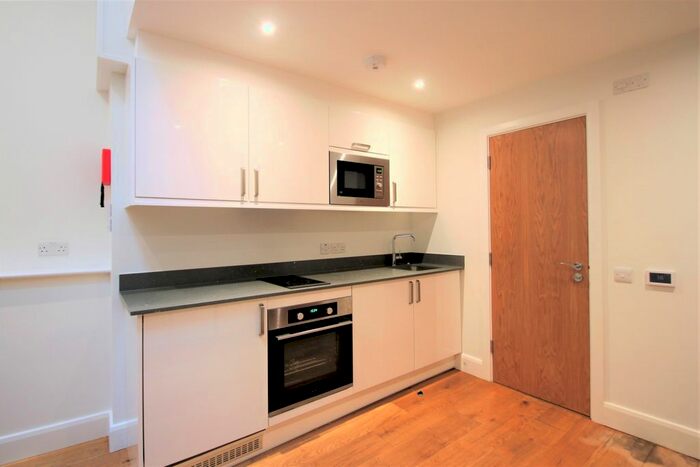 Studio To Rent In Drakes Courtyard, Kilburn, NW6