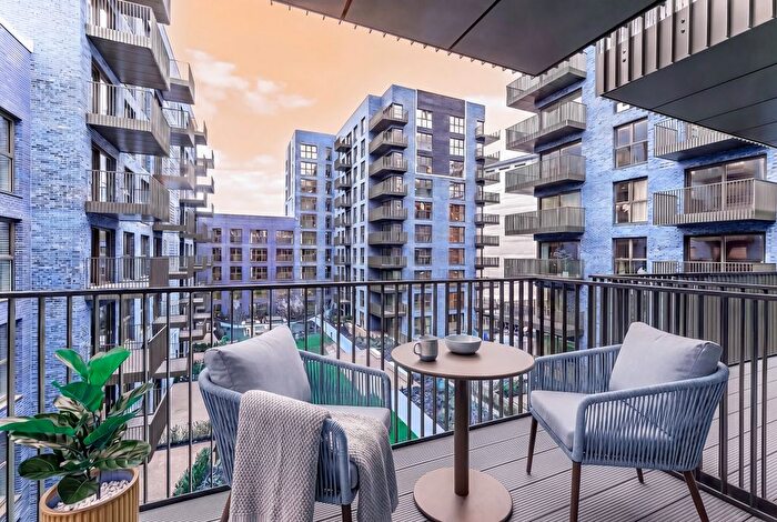 1 Bedroom Flat For Sale In Banks Road, Kidbrooke, SE3