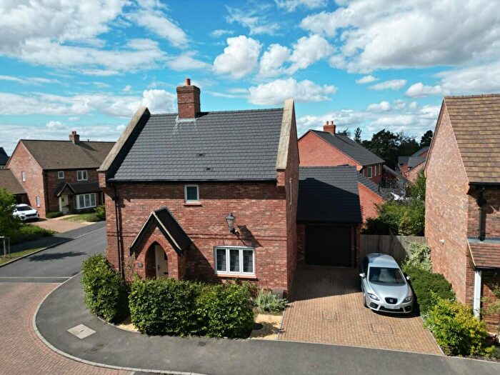 3 Bedroom Detached House For Sale In Sheep Fair Lane, Overton, RG25