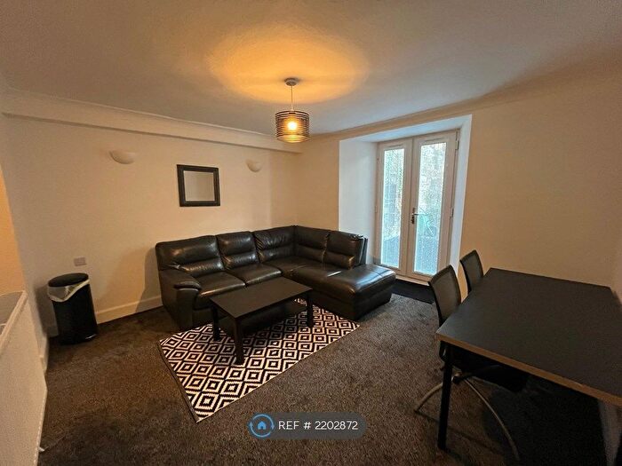 1 Bedroom Flat To Rent In Morrison St, Edinburgh, EH3