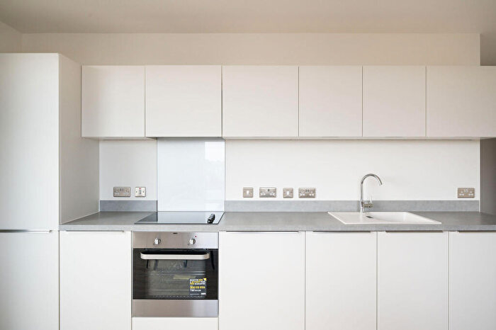 3 Bedroom Flat To Rent In The Kell, Gillingham Gate Road, Gillingham, ME4