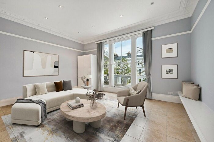 1 Bedroom Flat To Rent In Palace Gardens Terrace, London, W8