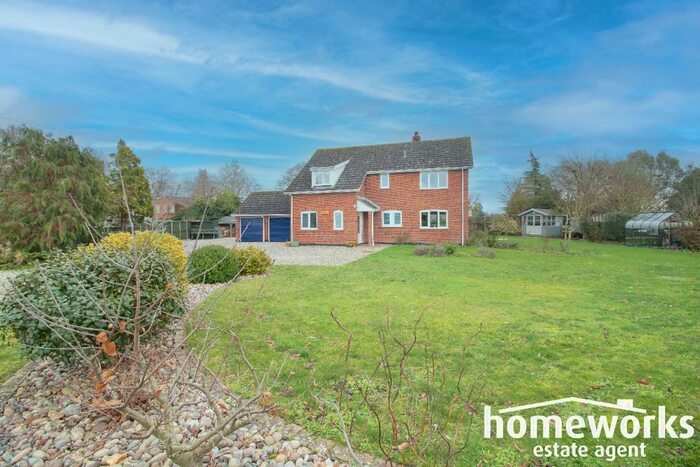 4 Bedroom Detached House For Sale In East Tuddenham, NR20