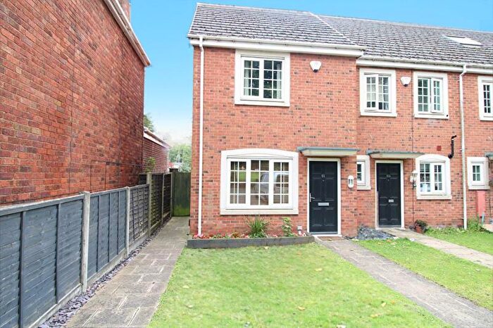 2 Bedroom House To Rent In Selborne Road, Dudley, DY2