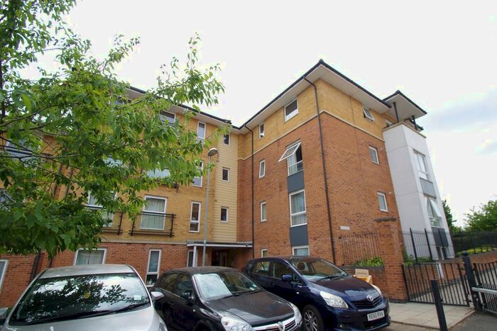 2 Bedroom Flat To Rent In Edison Court, Franklin Avenue, Watford, WD18