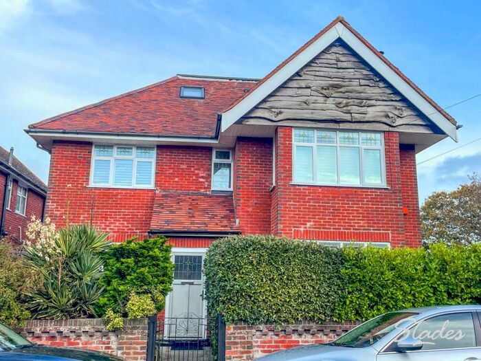 3 Bedroom Flat To Rent In Winsley Avenue, Southbourne, Bournemouth, BH6