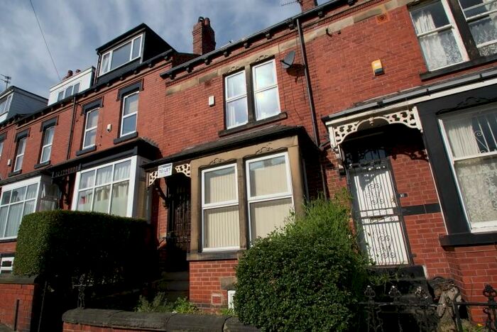 6 Bedroom Terraced House To Rent In Burchett Grove, Woodhouse, Leeds, LS6