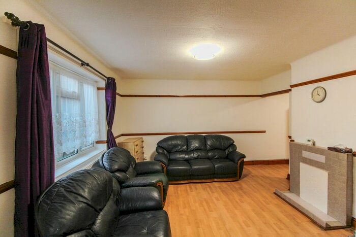 3 Bedroom Terraced House To Rent In Borthwick Road, London, E15