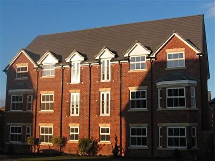 2 Bedroom Flat To Rent In Heys Hunt Avenue, Leyland, PR25