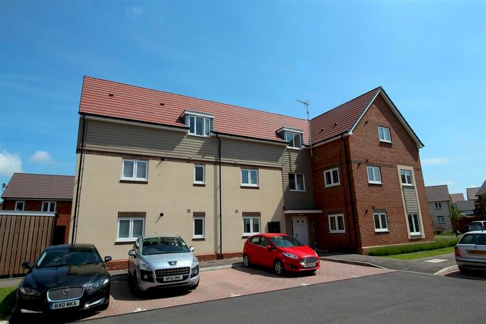 1 Bedroom Flat To Rent In Tainter Close, Rugby, CV21