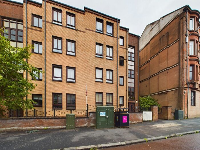 2 Bedroom Flat To Rent In Springburn Road, Springburn, Glasgow, G21