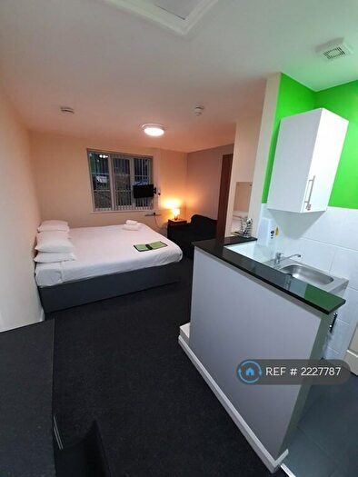 Studio To Rent In Liverpool Road, Newcastle Under Lyme, ST5