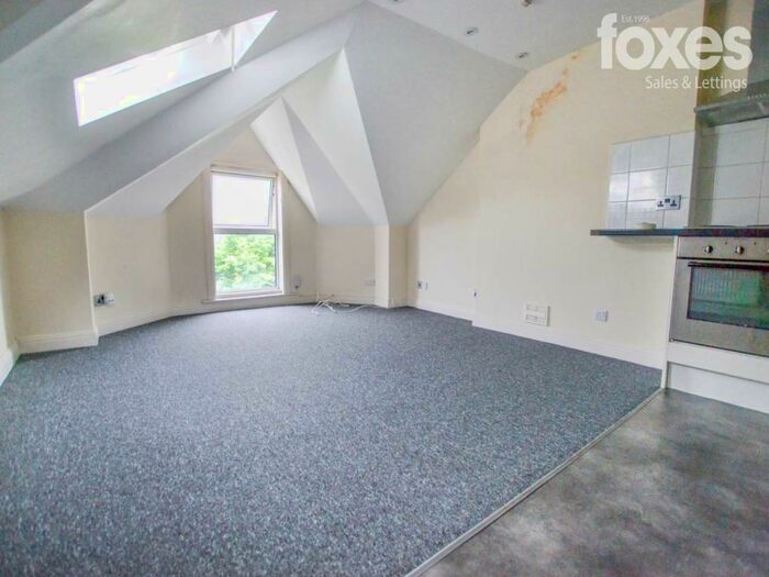 Studio To Rent In Campbell Court, Wootton Gardens, BH1