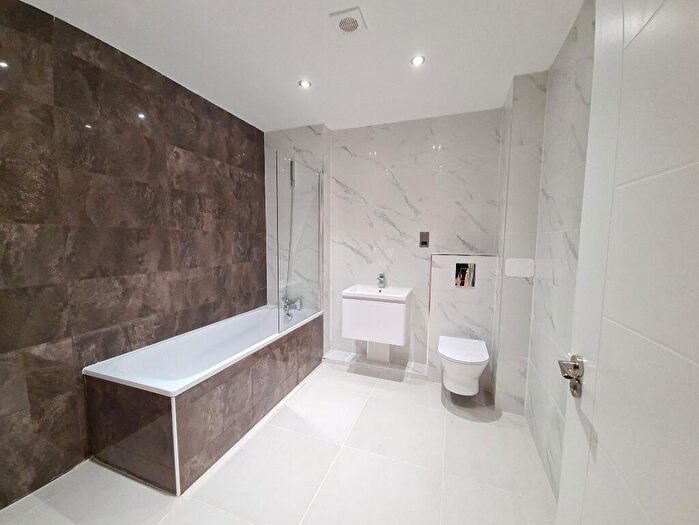 1 Bedroom Flat To Rent In High Street South, Dunstable, LU6