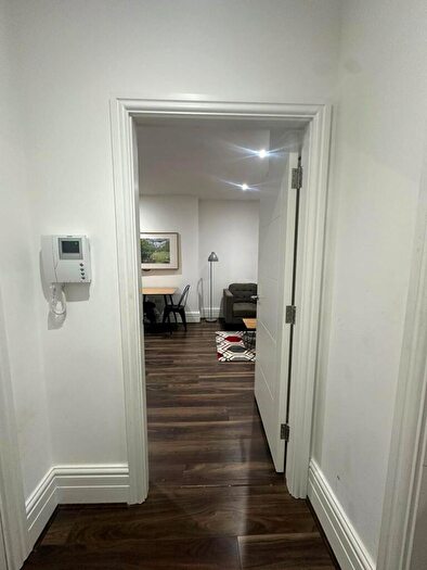 1 Bedroom Flat To Rent In Pearl Chambers, East Parade Street, LS1