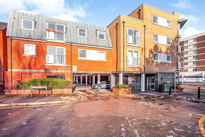 2 Bedroom Flat To Rent In Malden Road, Watford, Hertfordshire, WD17