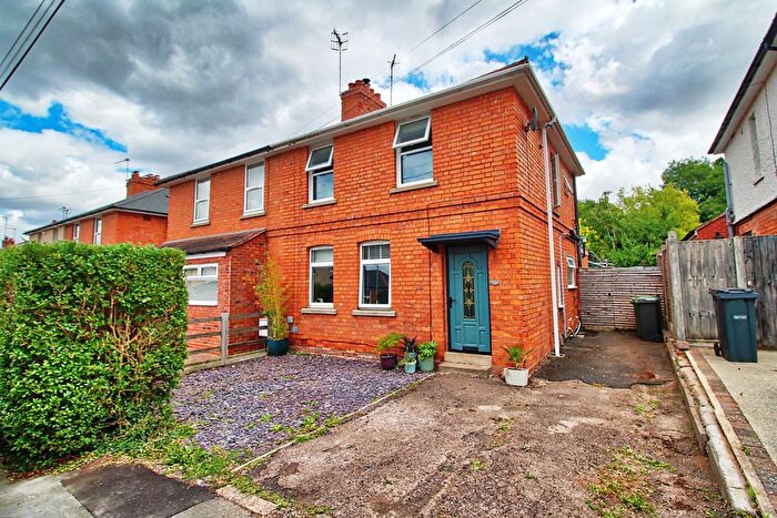 3 Bedroom Semi Detached House For Sale In Foxwell Street, Worcester, WR5