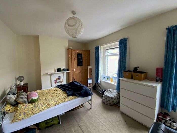 4 Bedroom House To Rent In Flora Street, Cathays, CF24