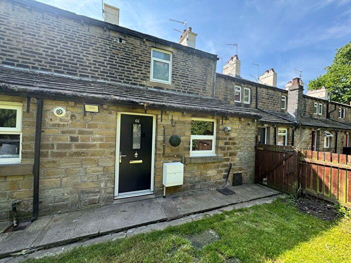 Detached House To Rent In Woodhead Road, Holmfirth, HD9