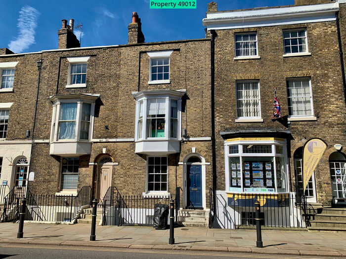 1 Bedroom Flat To Rent In Castle Street, Dover, CT16