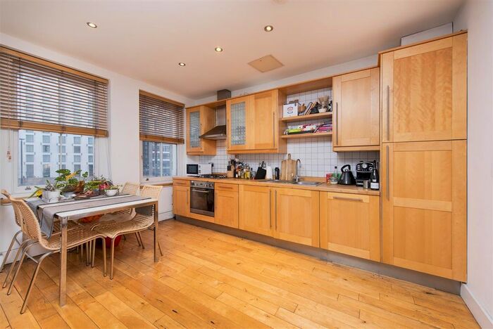 2 Bedroom Flat To Rent In Whitechapel High Street, London, E1