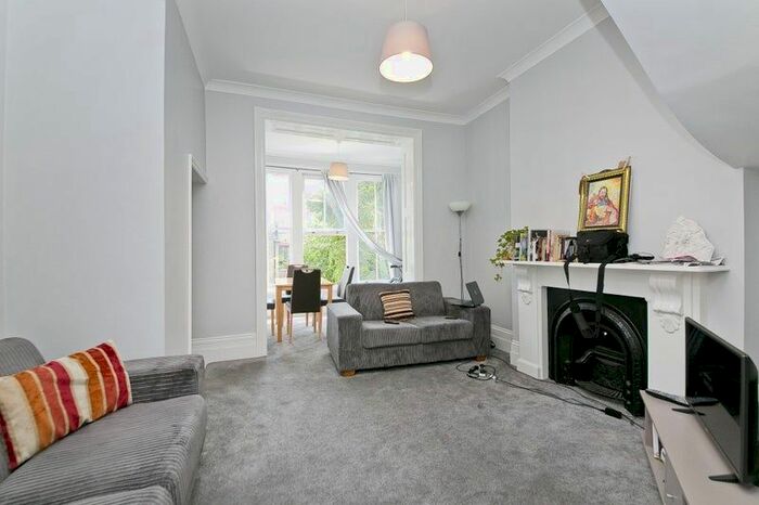 4 Bedroom Maisonette To Rent In Crayford Road, Tufnell Park, N7