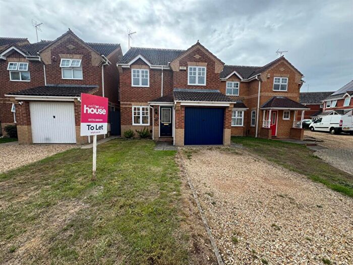 3 Bedroom Detached House To Rent In Harvester Way, Crowland, PE6