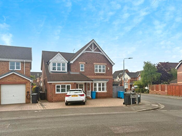 4 Bedroom Detached House For Sale In Tollymore Park, Kingswood, Hull, HU7