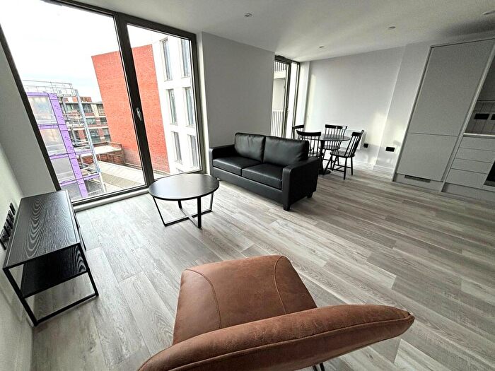 2 Bedroom Apartment To Rent In Apex Lofts, Warwick Street, Digbeth, B12