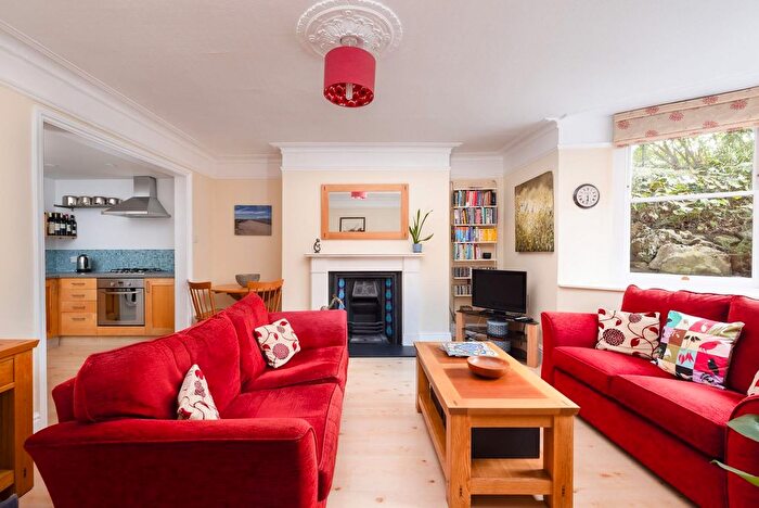 1 Bedroom Flat For Sale In Hampton Road, Redland, BS6