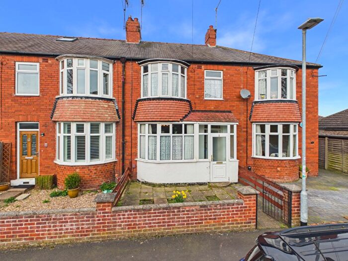 3 Bedroom Terraced House For Sale In St. Marys Walk, Beverley, HU17