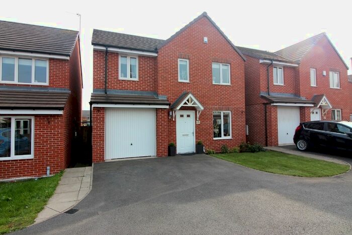 4 Bedroom Detached House To Rent In Spring Lane, Willenhall, WV12