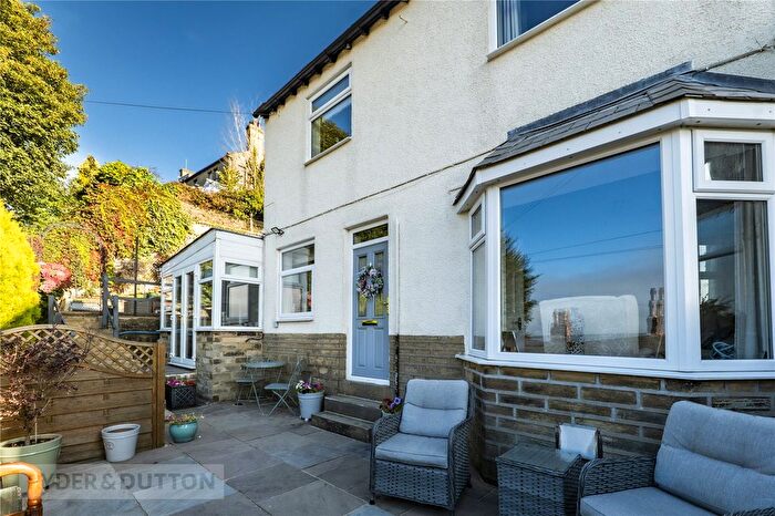 4 Bedroom Semi Detached House For Sale In Plane Tree Nest, Halifax, West Yorkshire, HX2