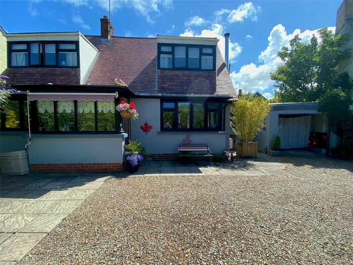 Houses for sale & to rent in SY23 1ES, Caradoc Road, Aberystwyth