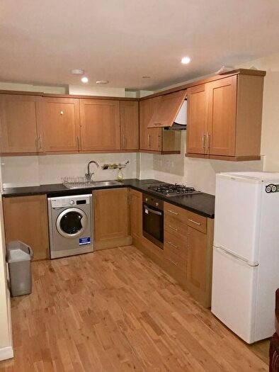 1 Bedroom Flat To Rent In Punam Apartments A, Windsor Close, Northwood, HA6