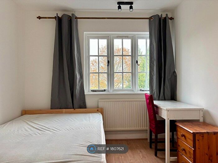 2 Bedroom Maisonette To Rent In Natal Road, Cambridge, CB1